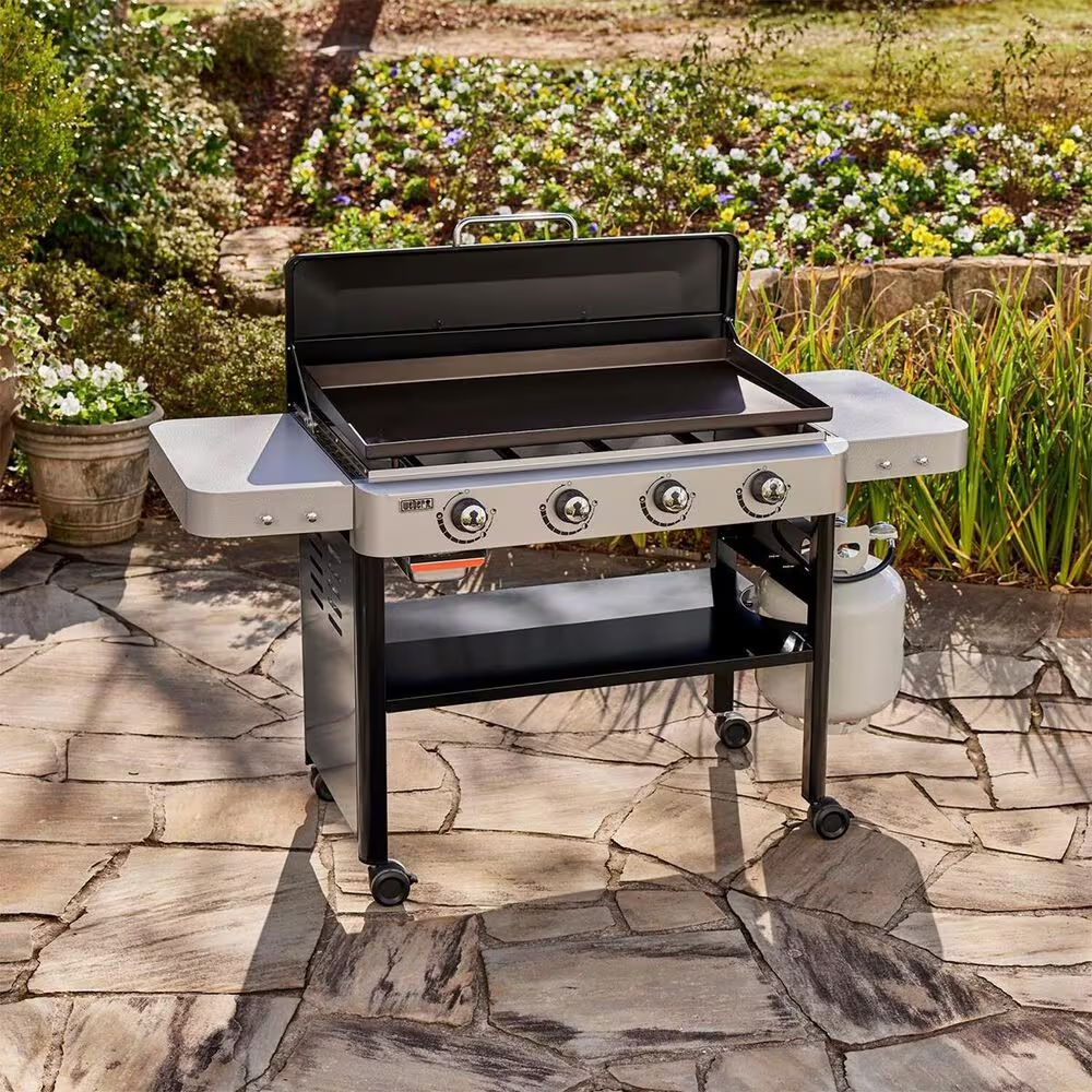 Weber: 9/10

Weber griddles are crafted from premium stainless steel, combining sleek design with exceptional durability.