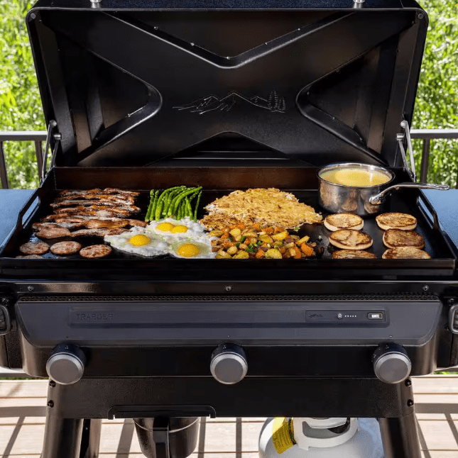 Traeger Flatrock: 9/10

Traeger Flatrock griddles lead in versatility, offering a range of cooking techniques and scoring an impressive 9/10.